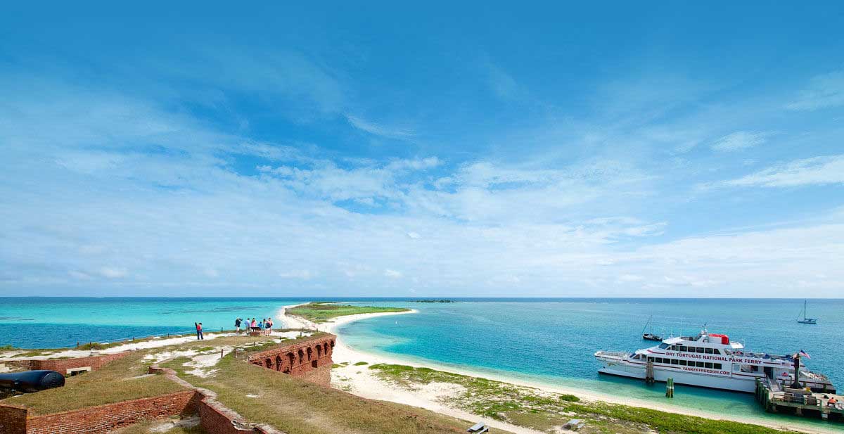 boat tour dry tortugas