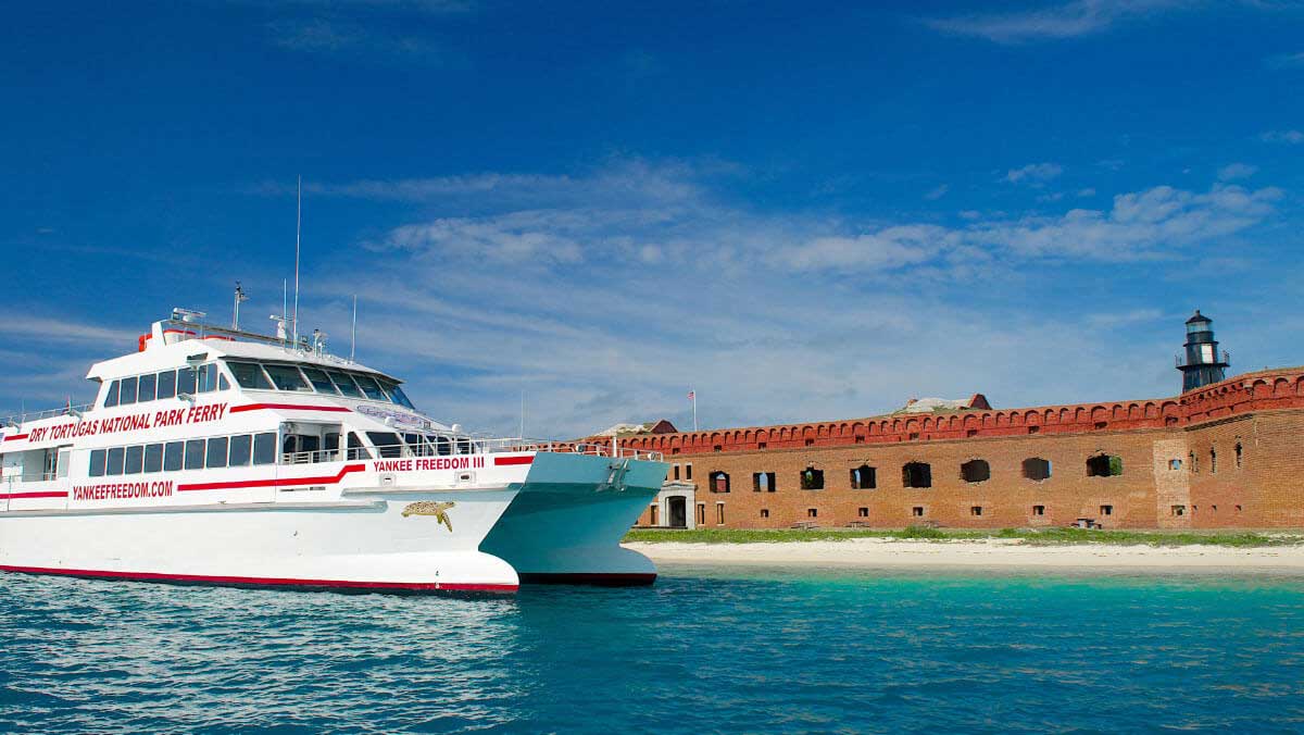 boat tour dry tortugas