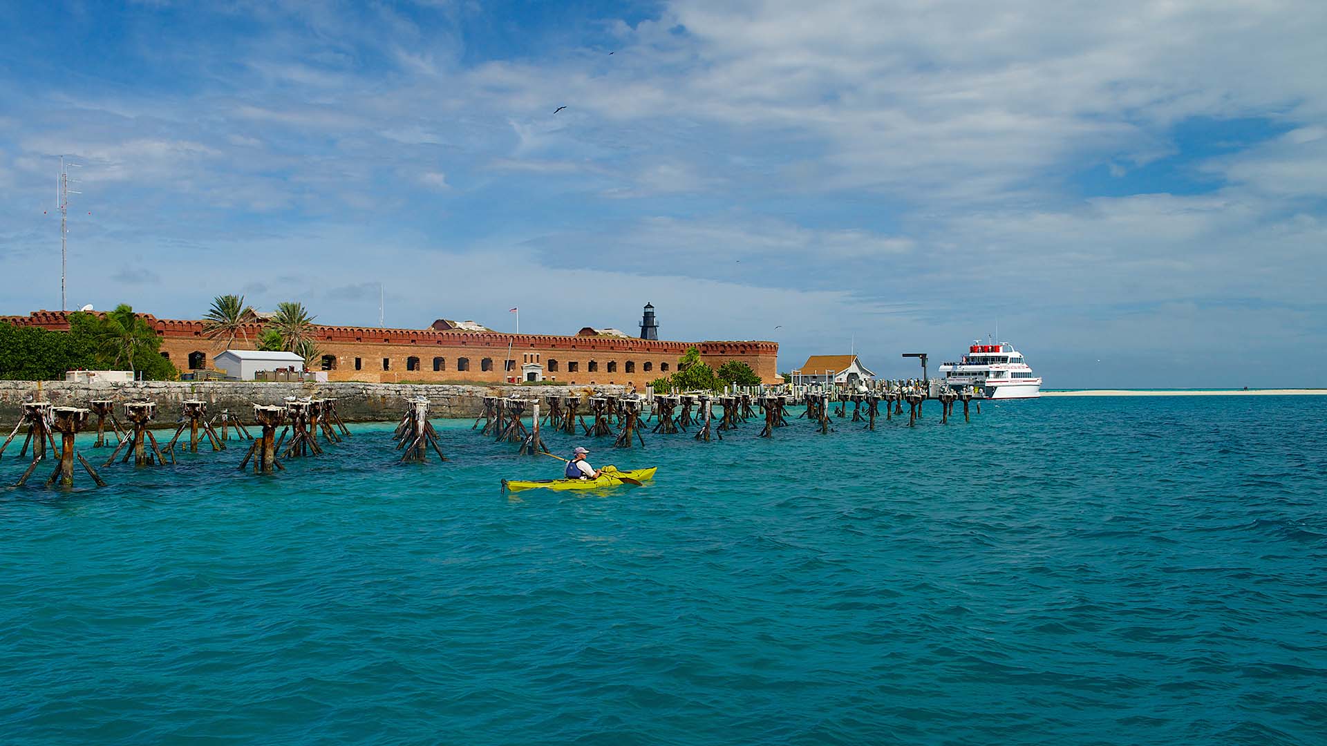 kayaking at the dry tortugas national park